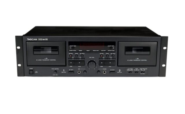 Tascam Dual Cassette Player Recorder 202MK7 with Auto Reverse Rackmount