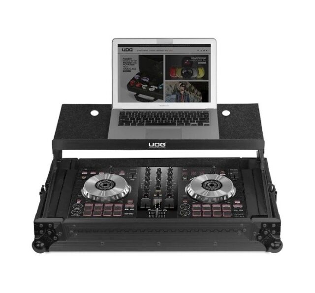 UDG Ultimate Flight Case Multi Format XL MK3 Plus Black with Laptop Shelf