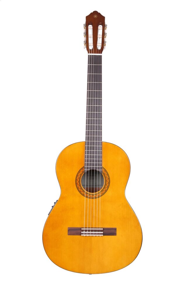 Yamaha Classical Guitar CX40 Electro-Acoustic Nylon Spruce Top Natural