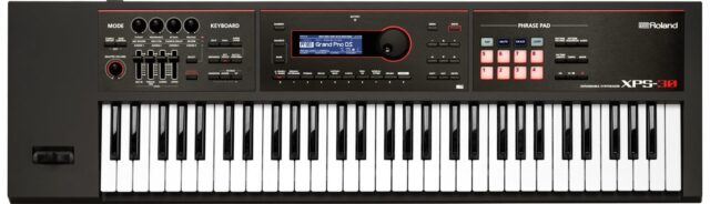 Roland Synthesizer XPS-30 with Pro Sounds and Battery Operation